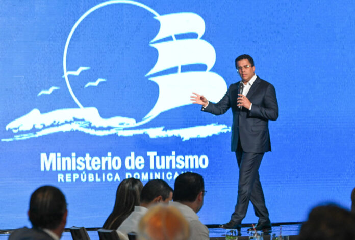 ministro turismo David Collado