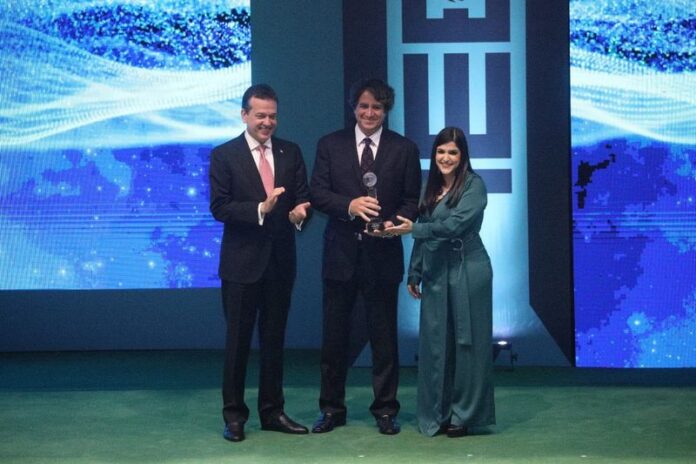 ProdominicanaPremiosExtranjeros3