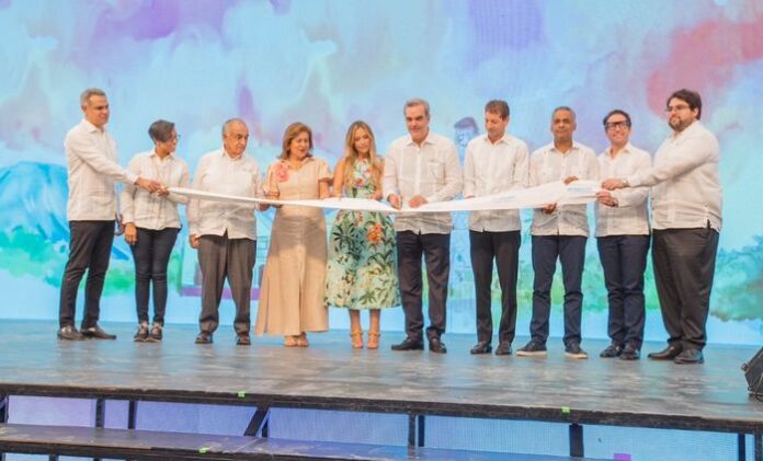 Inauguración oficial Super 8 Manzanillo by Wyndham