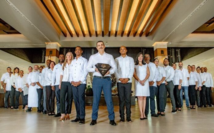 lopesan_costa_bavaro_AAAA_equipo