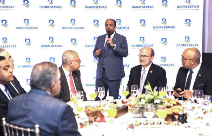 Pereyra afirma que indicadores de Banreservas reflejan gran fortaleza institucional y financiera - Online Plus