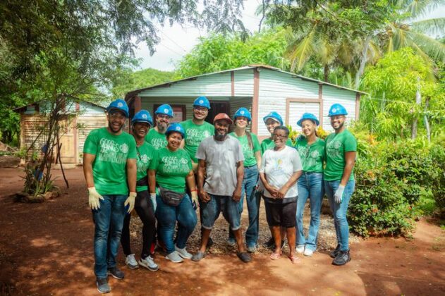 Voluntarios de Pintura de Starbucks