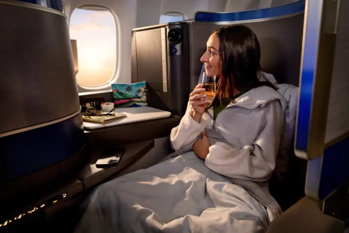 United Airlines - Fly SOLO United Airlines