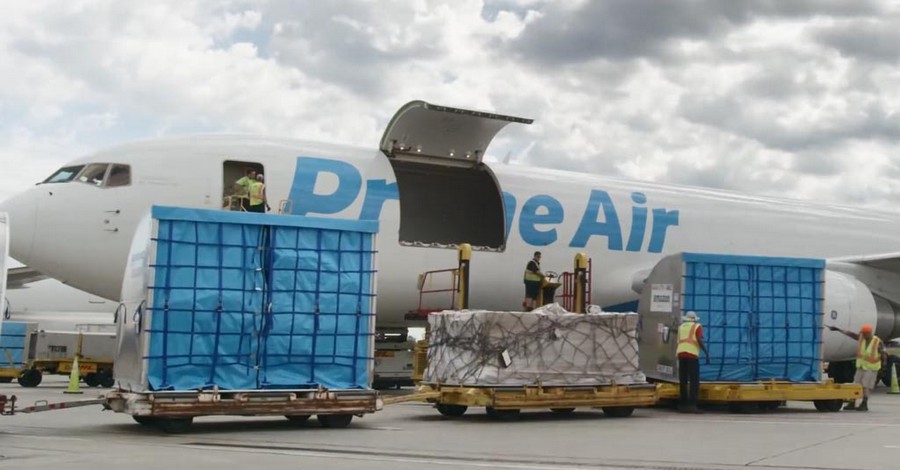 Con llegada del primer vuelo de Amazon, RD podría convertirce en su hub ...