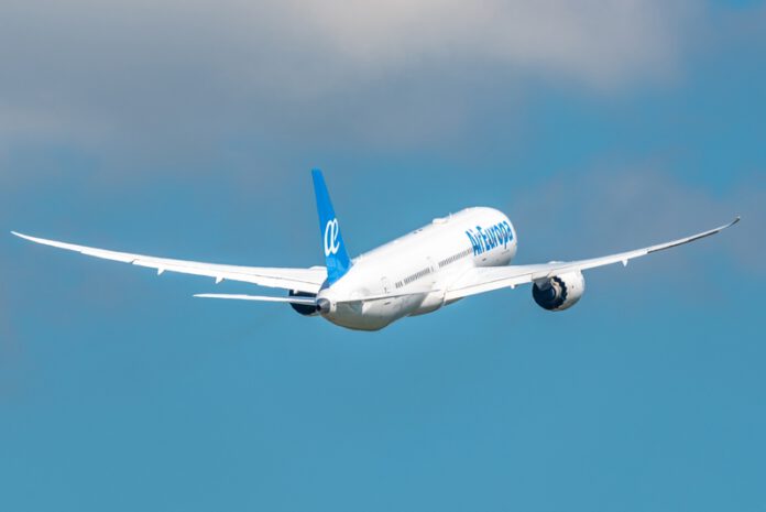 Dreamliner_TakeOff