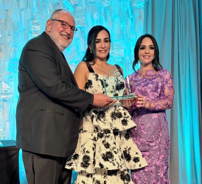 WAVE_AWARDS
